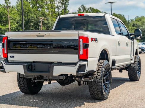 Used 2025 Ford F350 Platinum AWD/4WD image 7