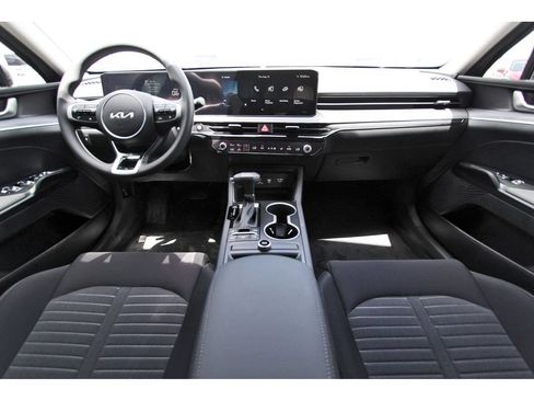 New 2026 Kia K5 LXS FWD image 10