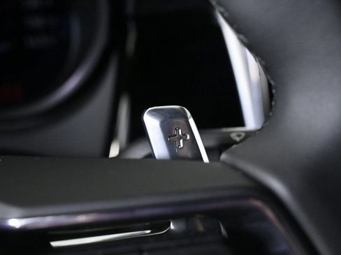 Certified 2025 Porsche Macan image 25