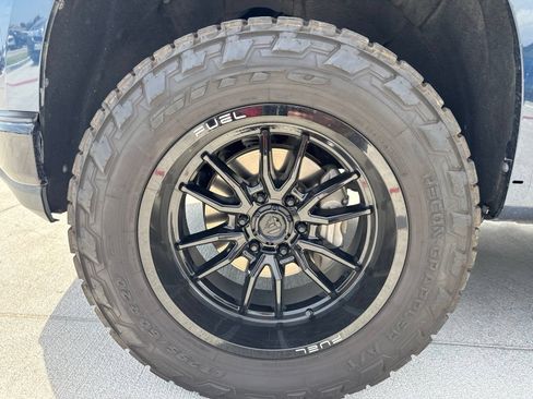 Used 2020 Chevrolet Silverado 1500 LT Trail Boss AWD/4WD image 8