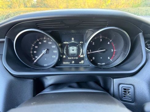 Used 2016 Land Rover Range Rover Sport SE image 30