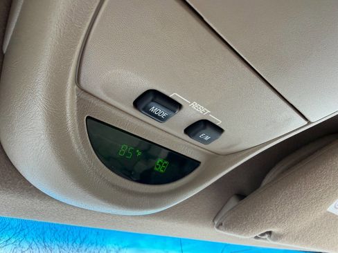 Used 2002 Ford F250 Lariat image 19