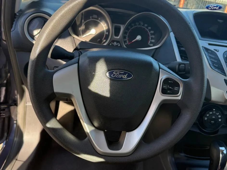 Used 2012 Ford Fiesta SE FWD image 14