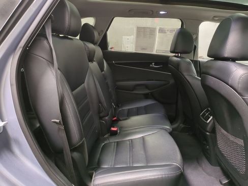 Used 2020 Kia Sorento EX image 10