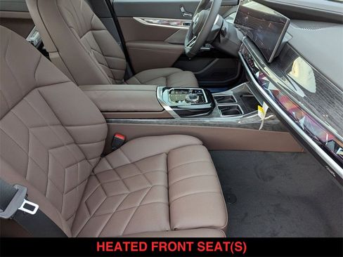 New 2025 BMW i7 eDrive50 w/ M Sport Package image 29