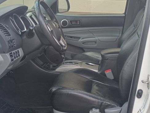 Used 2012 Toyota Tacoma 4x4 Double Cab w/ TRD Off-Road Pkg image 15