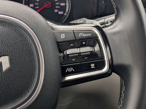 Used 2022 Kia Sorento EX image 24