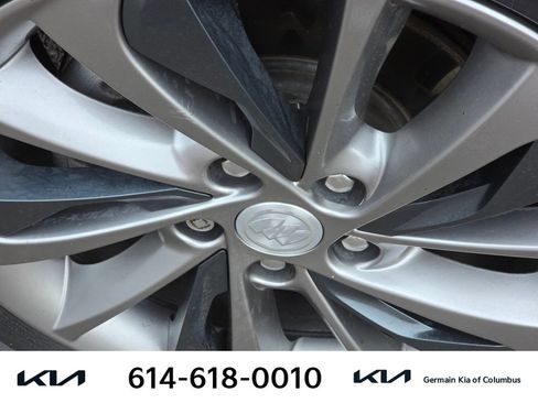 Used 2021 Buick Encore GX Preferred w/ Sport Touring Package FWD image 12
