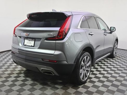 Used 2023 Cadillac XT4 Premium Luxury w/ Technology Package AWD/4WD image 5