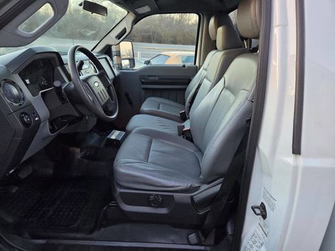 Used 2015 Ford F350 XL w/ Trailer Tow Package image 22