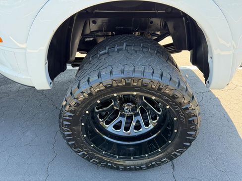 Used 2017 RAM 3500 Big Horn AWD/4WD image 12
