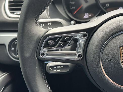Used 2025 Porsche 718 Cayman RWD image 20