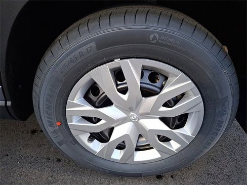 New 2026 Toyota Corolla Cross L image 6