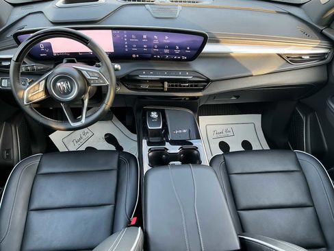 Used 2025 Buick Enclave Avenir image 7