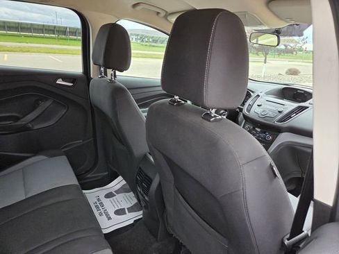 Used 2017 Ford Escape SE AWD/4WD image 36