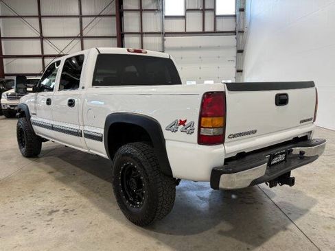 Used 2002 Chevrolet Silverado 2500 LS w/ Snow Plow Prep Pkg AWD/4WD image 11