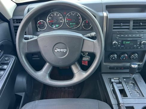 Used 2010 Jeep Liberty Sport w/ Popular Equipment Group AWD/4WD image 18