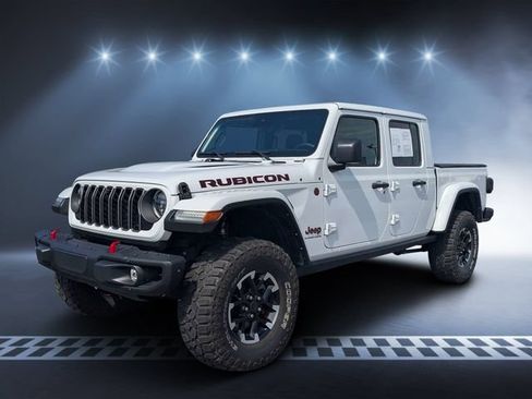 Used 2024 Jeep Gladiator Rubicon AWD/4WD image 7