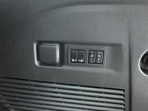 Used 2023 GMC Yukon XL Denali Ultimate image 67