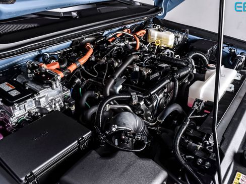 Used 2025 Toyota Land Cruiser w/ Premium Package image 13