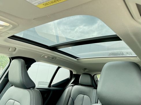 New 2026 Volvo XC40 B5 Plus w/ Protection Package Premier image 24