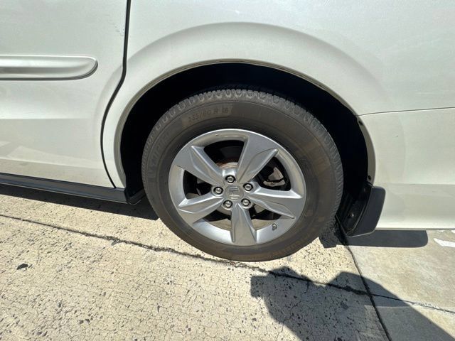 Used 2018 Honda Odyssey EX-L image 24
