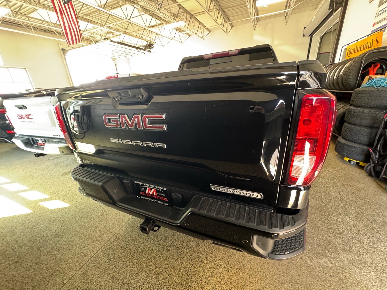 Used 2023 GMC Sierra 1500 Elevation w/ Elevation Premium Package AWD/4WD image 6
