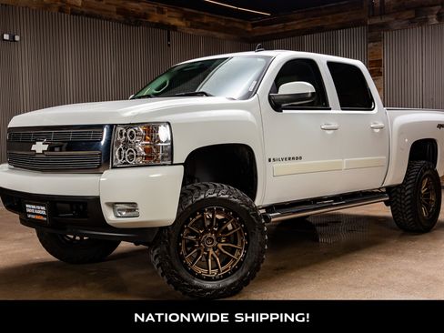 Used 2007 Chevrolet Silverado 1500 LTZ w/ Safety Package image 4