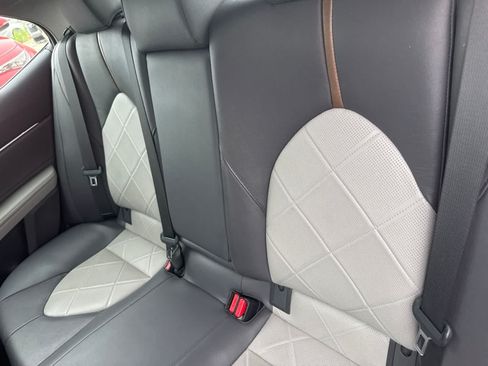 Used 2018 Toyota Camry XLE w/ Driver Assist Package FWD image 15