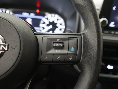 Certified 2023 Nissan Rogue SV image 18