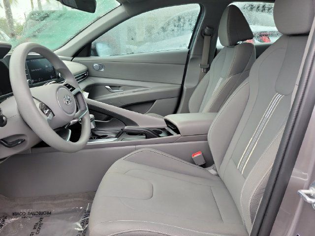 Certified 2023 Hyundai Elantra SEL FWD image 9