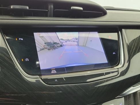 Used 2022 Cadillac XT6 Premium Luxury FWD image 28