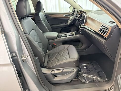 New 2026 Volkswagen Atlas SE FWD image 29