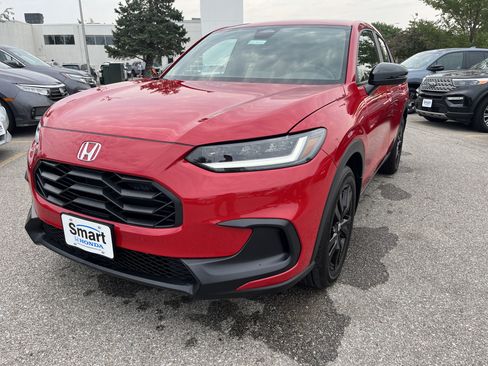 Certified 2026 Honda HR-V Sport image 2