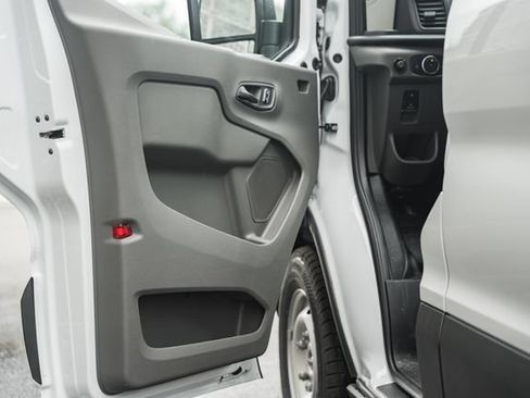 New 2026 Ford Transit 250 Low Roof RWD image 40