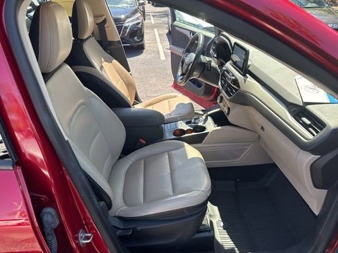 Certified 2020 Ford Escape SE Sport AWD/4WD image 19
