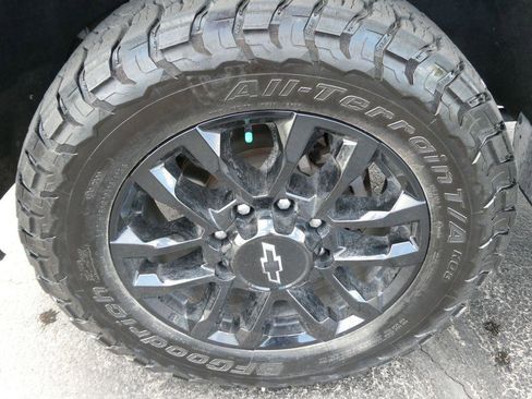 New 2025 Chevrolet Silverado 2500 LT w/ Trail Boss Package AWD/4WD image 11