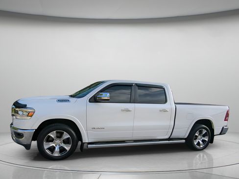 Used 2019 RAM 1500 Laramie AWD/4WD image 15