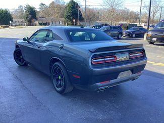 Used 2019 Dodge Challenger SXT video 2