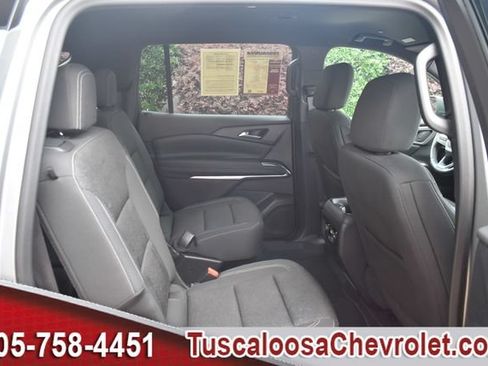 Used 2025 Chevrolet Traverse LT w/ LPO, Floor Liner Package FWD image 25