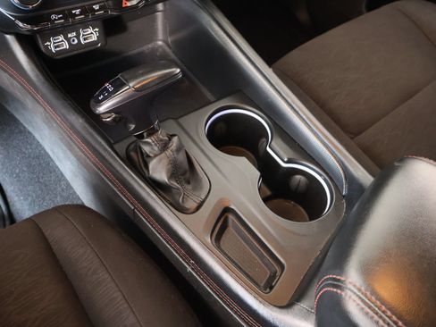 Used 2023 Dodge Durango GT RWD image 9