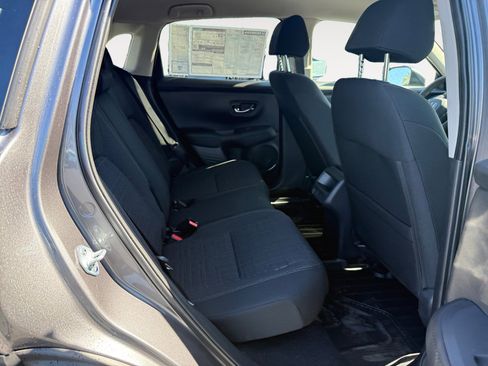 New 2026 Honda HR-V LX image 18
