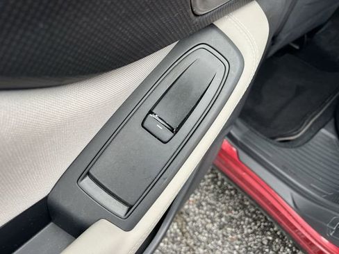 Used 2022 Subaru Forester Premium image 36