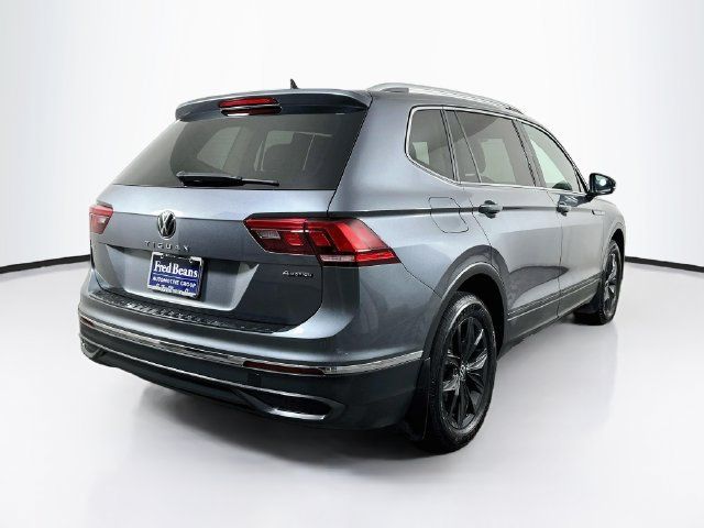 Certified 2024 Volkswagen Tiguan SE AWD/4WD image 8