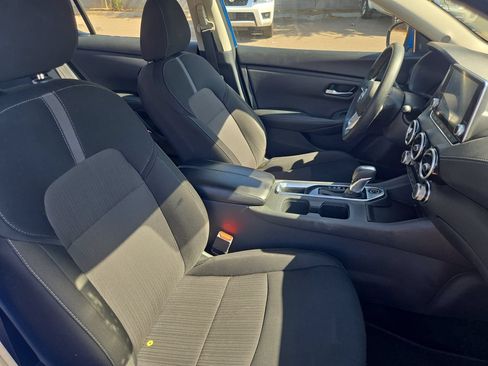 Used 2025 Nissan Sentra SV FWD image 10
