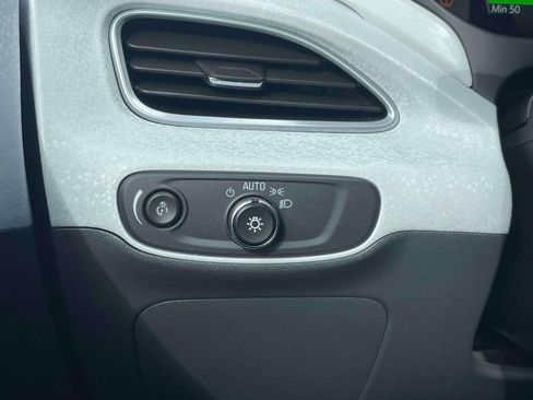 Used 2019 Chevrolet Bolt LT image 18