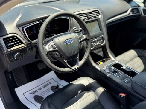 Used 2018 Ford Fusion Energi SE FWD image 21
