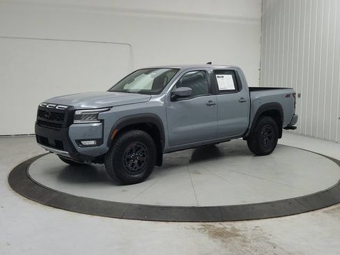 Used 2025 Nissan Frontier PRO-4X w/ Interior Protection Package AWD/4WD image 4