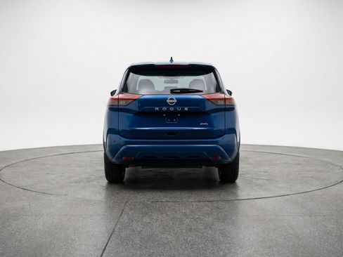 Used 2025 Nissan Rogue SV AWD/4WD image 7