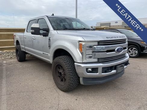 Used 2019 Ford F250 Lariat w/ Lariat Ultimate Package AWD/4WD image 5